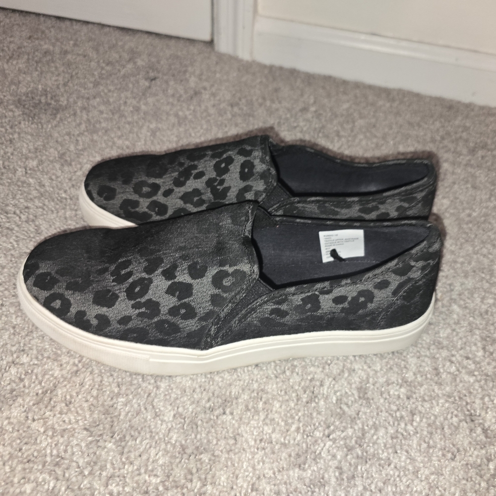Magellan Outdoors Charcoal Leopard Slip-On Sneakers - Picture 2 of 4